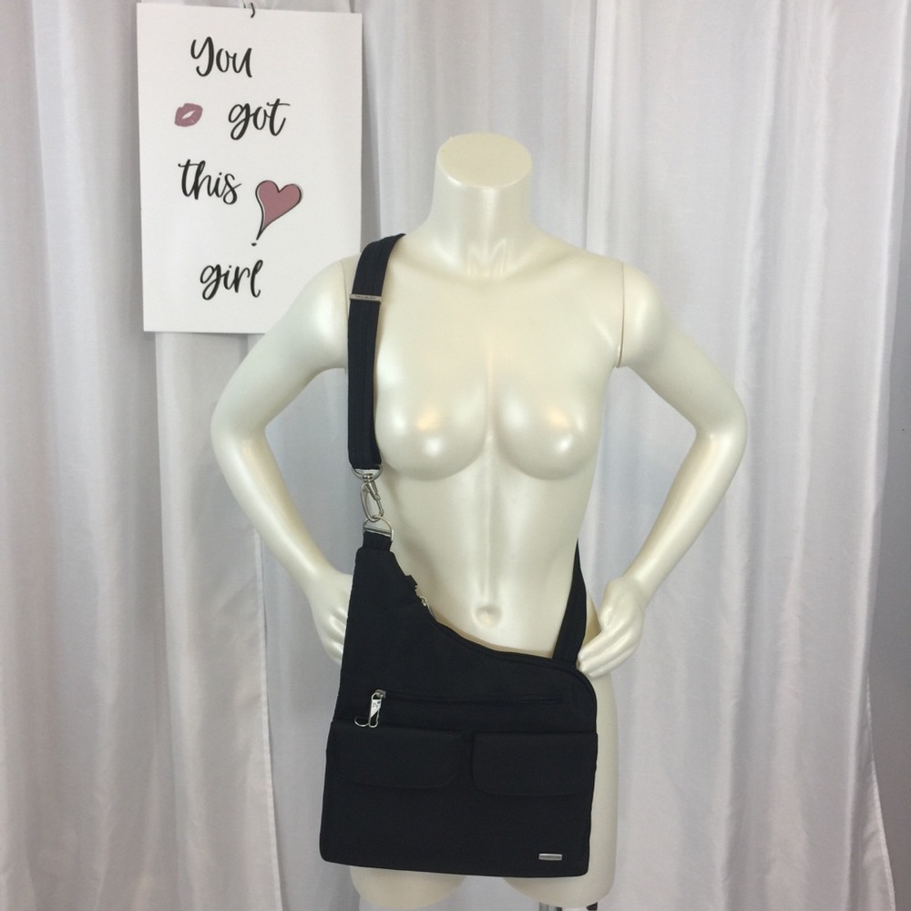 Travelon Anti Theft Crossbody Bag